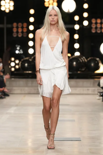 Look 38